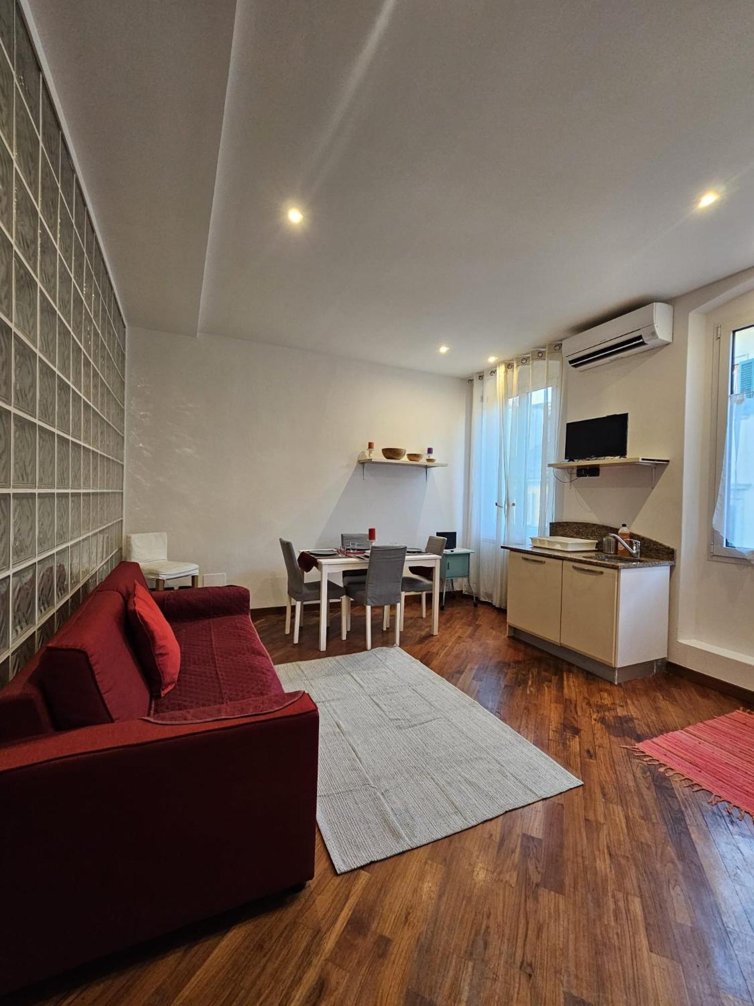 Charming Home Le Ruote Florence Exterior photo